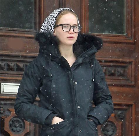 jennifer lawrence wearing glasses.